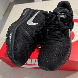 NEW Men’s Airmax 2017